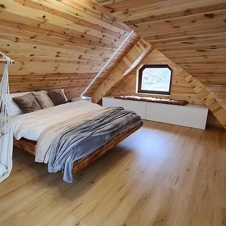 Casa Chiper - Attic Apartment With View Brassó Kültér fotó